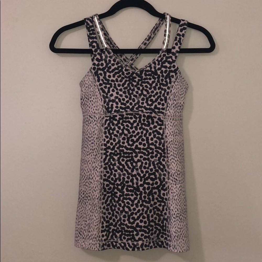 Lululemon tank top